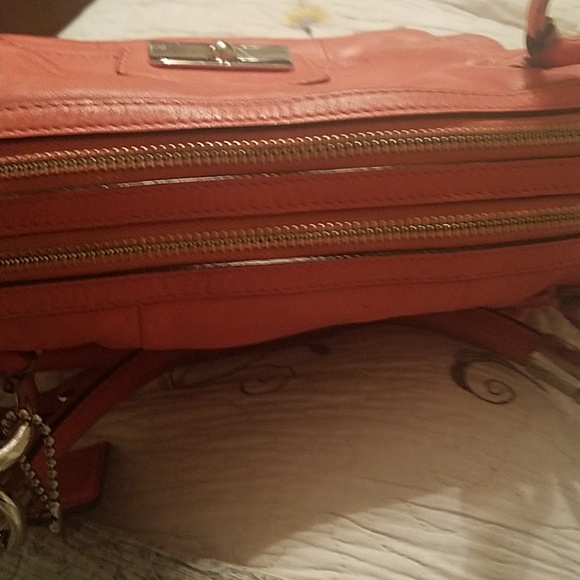 Handbag - Picture 5 of 8